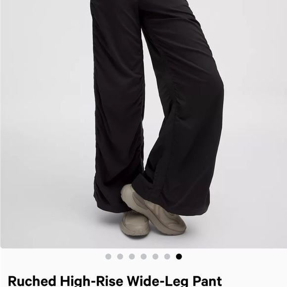 Lululemon Ruched High Rise Wide Leg Pant - EUC - Picture 5 of 10